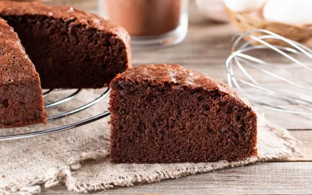 Receita de Bolo de Chocolate Fácil